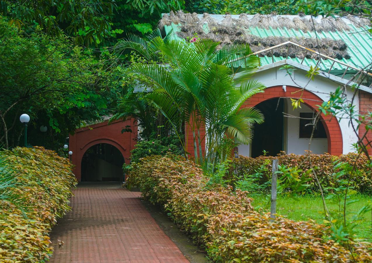 Nature Trails Sajan, Vikramgad Kudān Kültér fotó